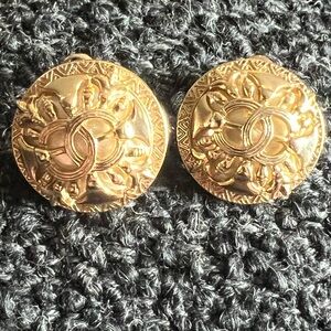 CHANEL Gold Sunburst Earrings